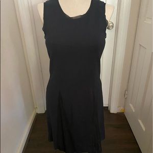 Simply Vera by Vera want black sleeveless dress.